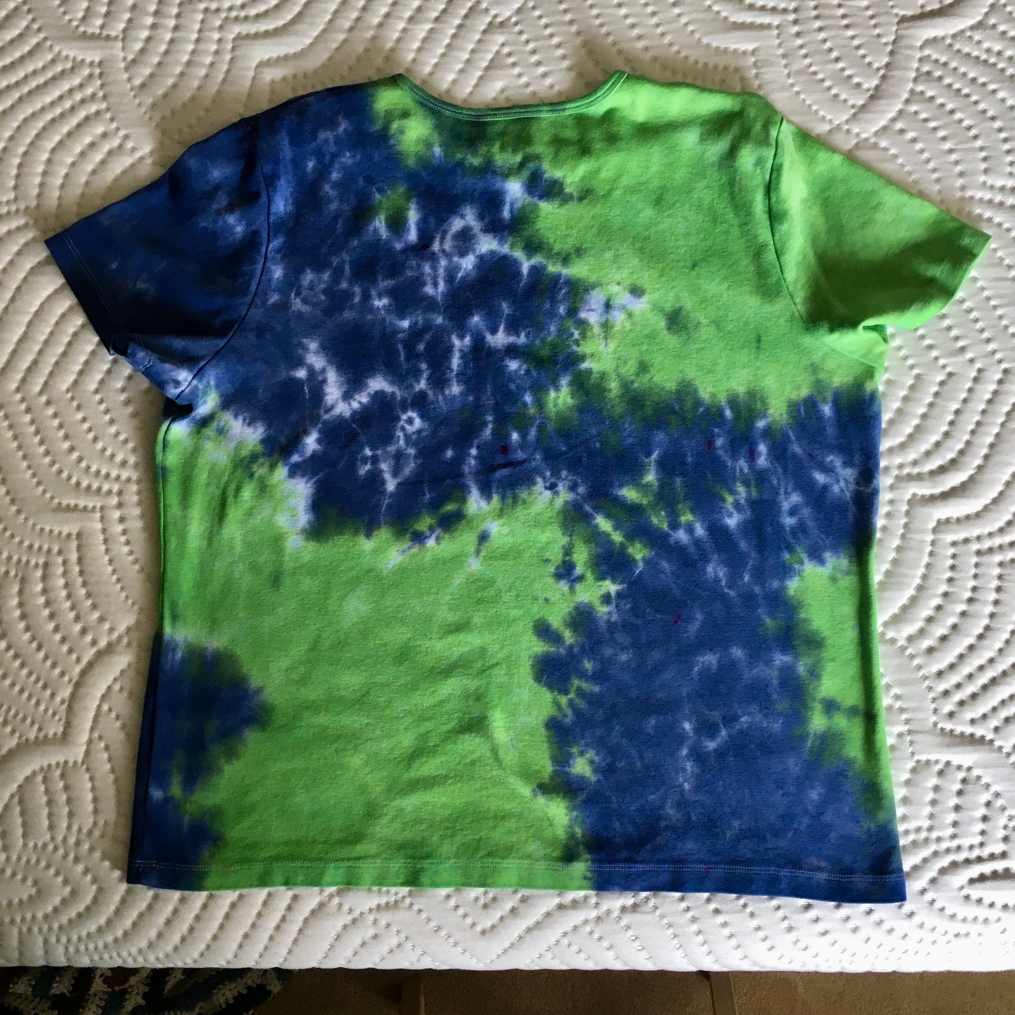 Tie dyed Shirt Blue and Green XL